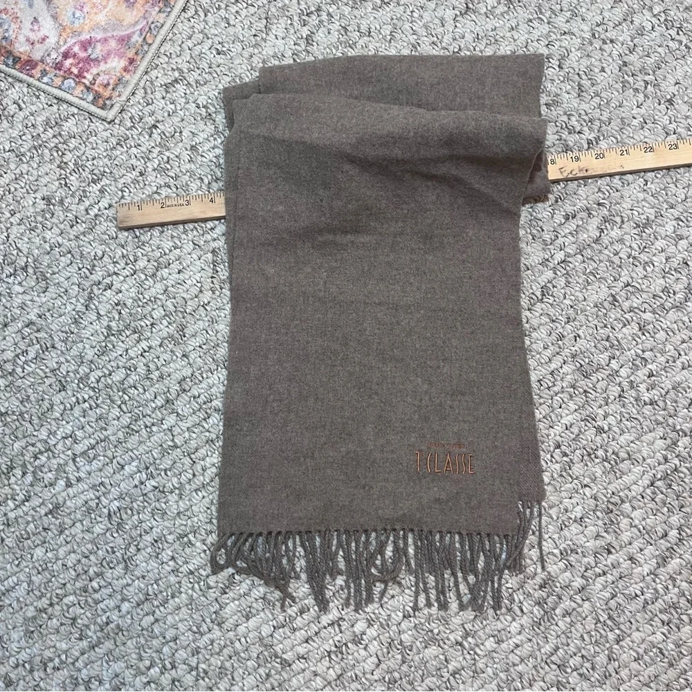 Alviero Martini 1ª Classe 100% Wool Scarf Made in Italy Beige Wrap free shipping